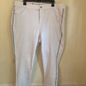 TOMMY HILFIGER WHITE JEANS